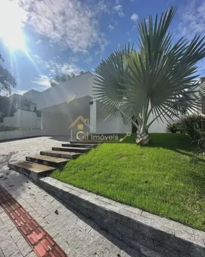 Casa de Alto Padrão à venda no condomínio Ouro Verde em Betim, hidromassagem, piscina, áre