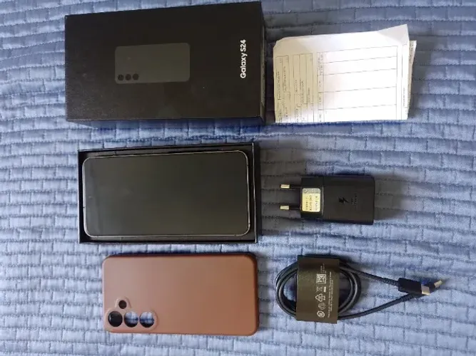 Samsung Galaxy S24 - 8GB RAM 256GB - NF, Carregador e caixa originais