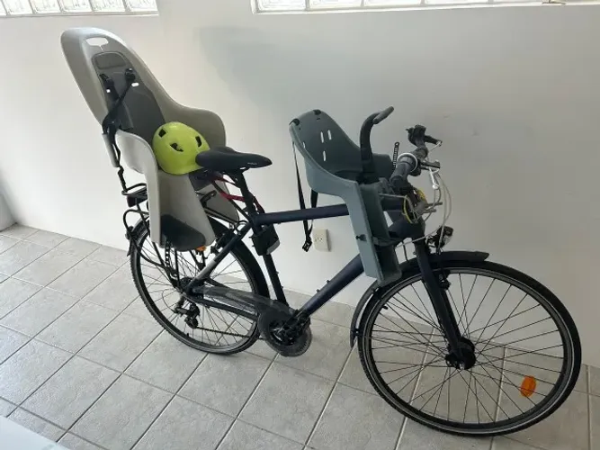 Bicicleta urbana completa + 2 cadeirinhas infantil + 1 capacete kid *)