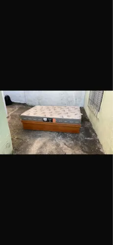 Doa esta cama de casal com colchão