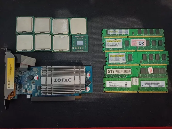 Lote de Peças PC Antigo - Processadores Intel/AMD + Memórias DDR2/DDR3 + GT 210 Zotac