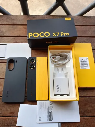 Vendo poco X7 pro 5g 512 GB 12 de ram aparelho zero sem uso 