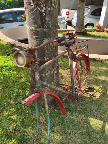 3 Bicicletas antigas para restauração