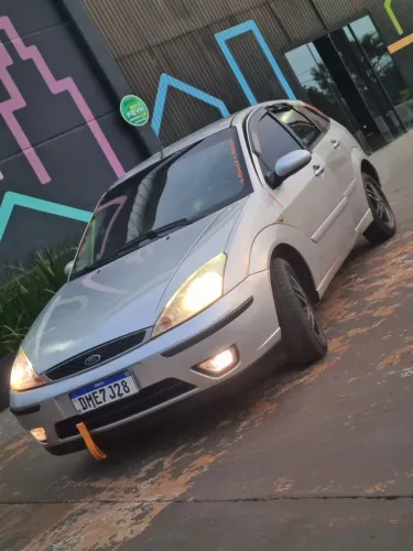 Ford Focus 1.6 S/se/se Plus Flex 8v/16v 5P 2004