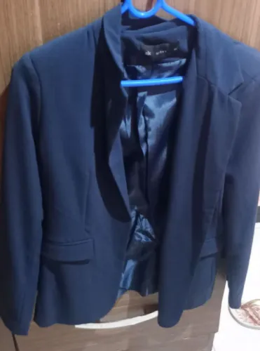 Blazer feminino azul escuro
