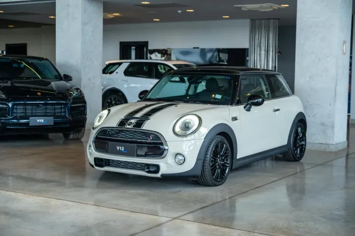 Mini Cooper S 2.0 Turbo 16V 3P Aut. 2015