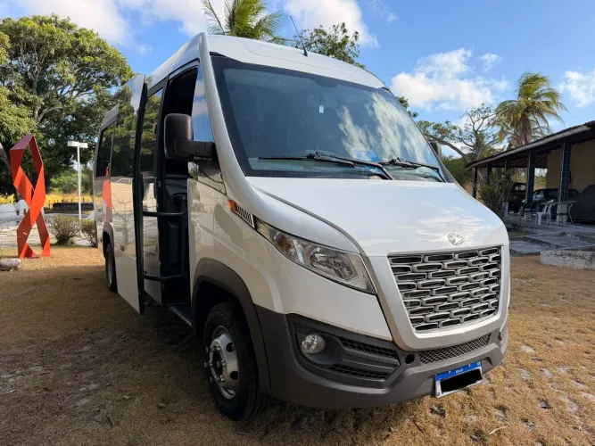 Vendo Microônibus Volare Cinco 2017