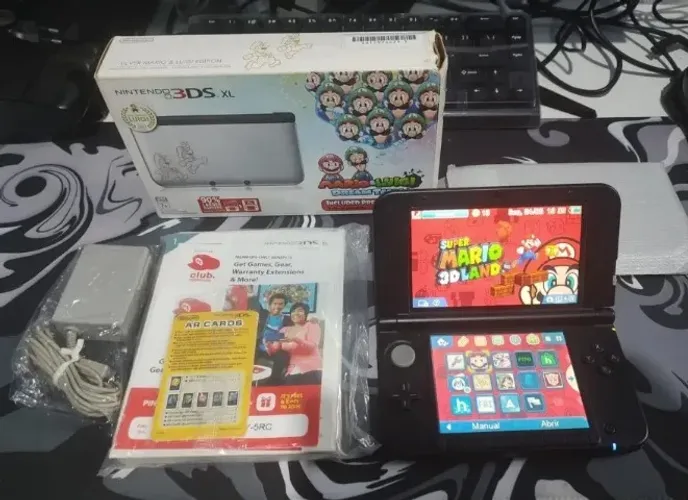 Nintendo 3Ds XL 30 anos do Luigi na caixa serial batendo + brinde