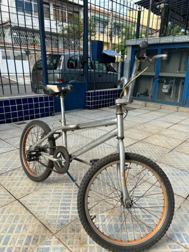 Bicicleta BMX aro 20