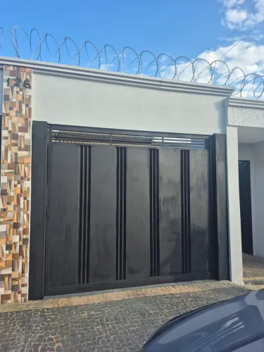 Linda casa a venda Shopping Park