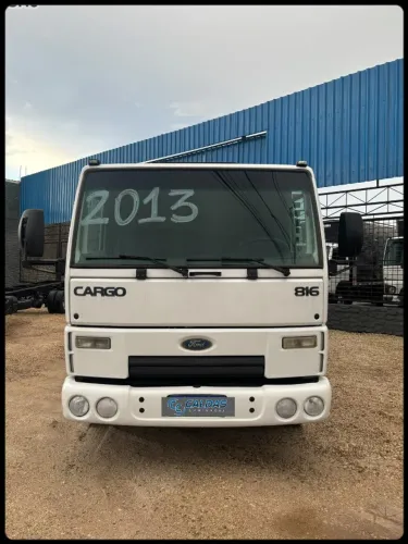 ford cargo 816 ano 2013 