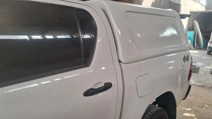 Capota Fibra Toyota Hilux
