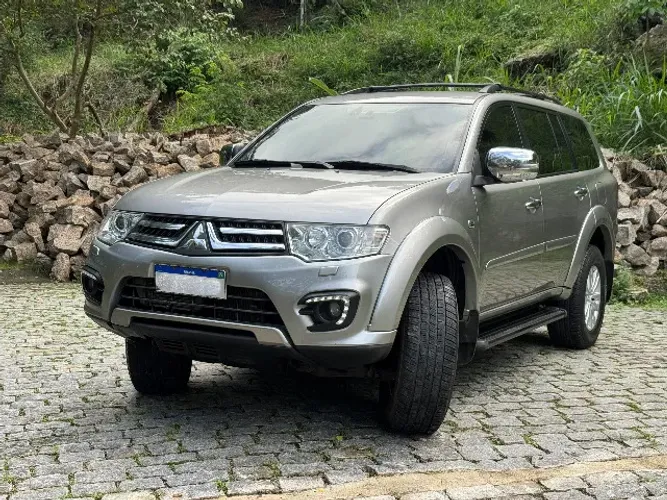 Mitsubishi Pajero Dakar HPE 3.2 4X4 T.I Dies 5P AUT 2015