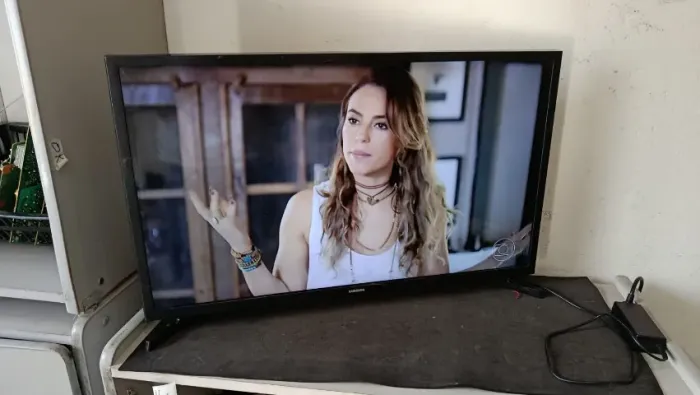 Smart TV 32 Polegadas Un32t4300ag LED