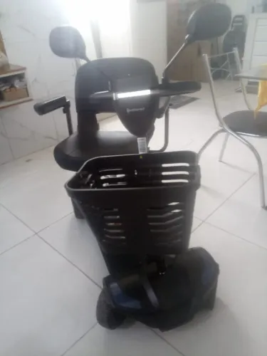 Scooter elétrica 2025