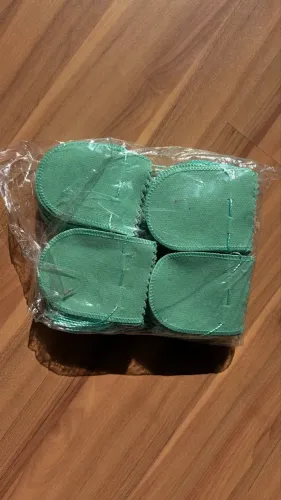 Saquinhos de veludo verde 