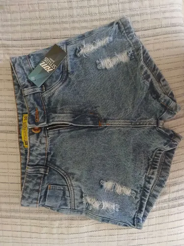 Short jeans