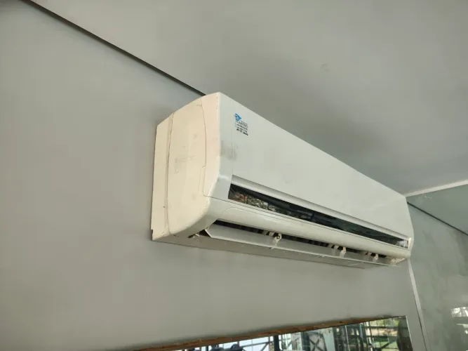 AR CONDICIONADO SPRINGER MIDEA 30.000 BTUS