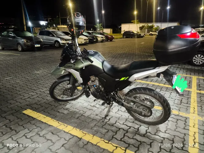 Moto Lander Connect 2025