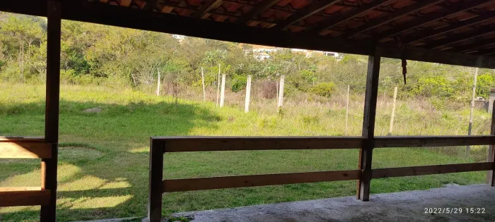 Vendo Granja no Bosque de Dias Tavares