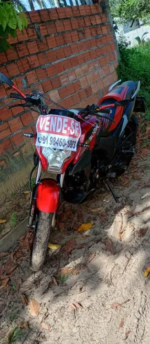Vendo esta moto tudo certo