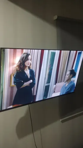VENDO TV SMART 40 POLEGADAS SEMI NOVA TCL