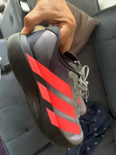 Vendo tênis ADIDAS Adizero EVO SL
