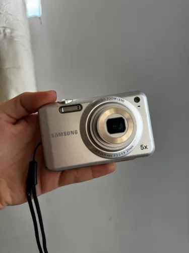 Câmera Samsung ES70