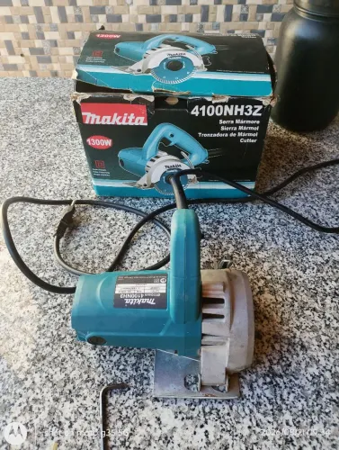 Serra Makita semi-nova