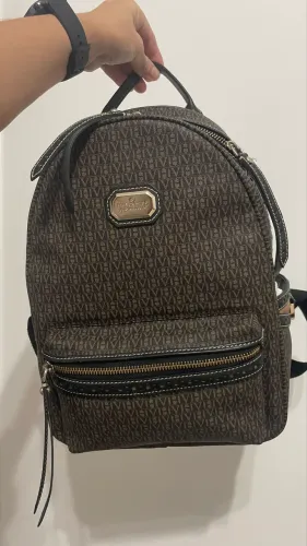 Mochila Victor Hugo