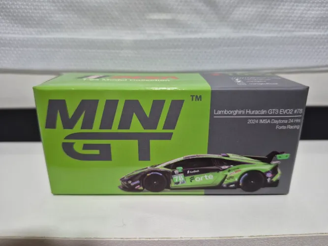 Mini GT #1062 Lamborghini Huracan GT3 EVO2 #78