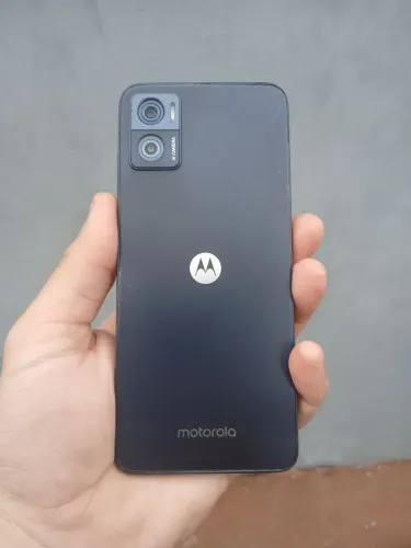 Motorola E 22