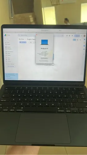MacBook M2