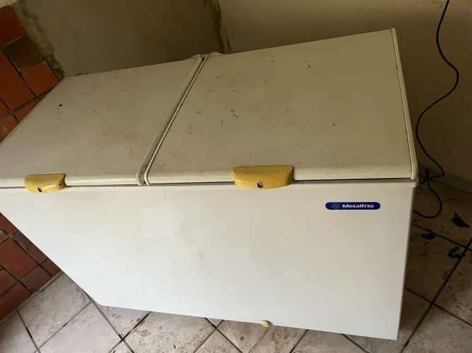 Freezer horizontal metalfrio DA420 419 L