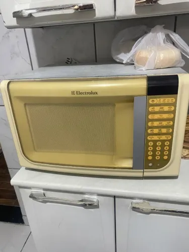 Microondas Electrolux 31L (Com defeito)
