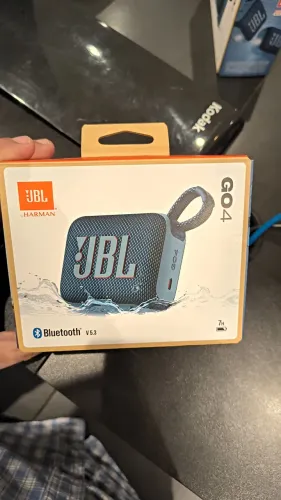 1 caixinha por 320 reais ou 2 caixas por 500.