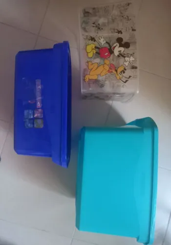 3 container