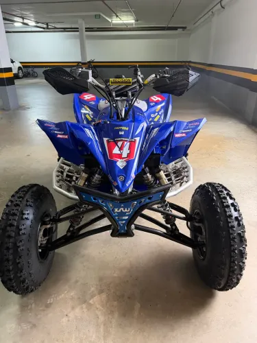 Quadriciclo Yamaha YFZ450R