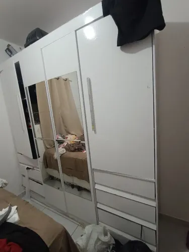 Vendo guarda-roupa