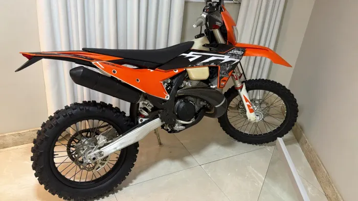 KTM EXC 300 injetada 2T 2024