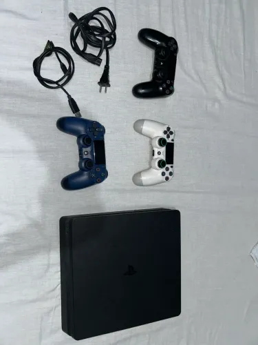 Ps4 Slim 1tb com 3 controles