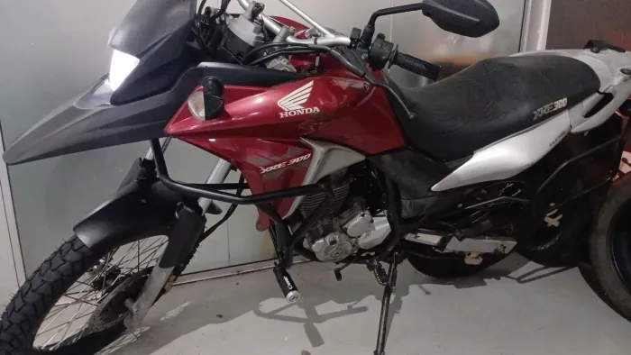 XRE 300 2015
