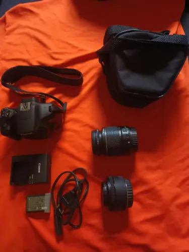 Câmera Canon T7 i
