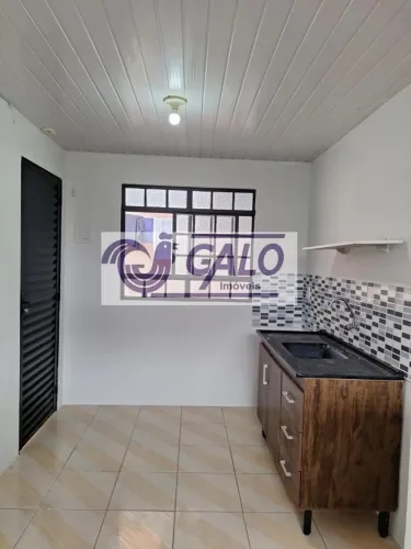 Casa para Locação em Curitiba, Santo Inácio, 1 dormitório, 1 banheiro