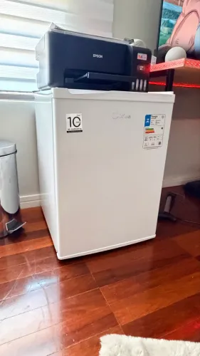 Frigobar midea 4 meses de uso