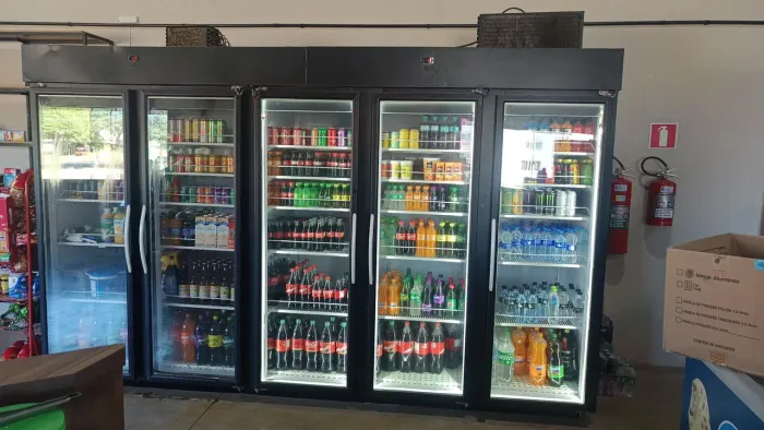 Expôsitora de bebidas 5 portas.