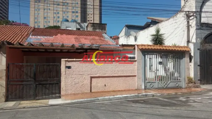 CASA COM TERRENO 10X28 GRANDE POTENCIAL COMERCIAL E RESIDENCIAL NO CENTRO DE GUARULHOS