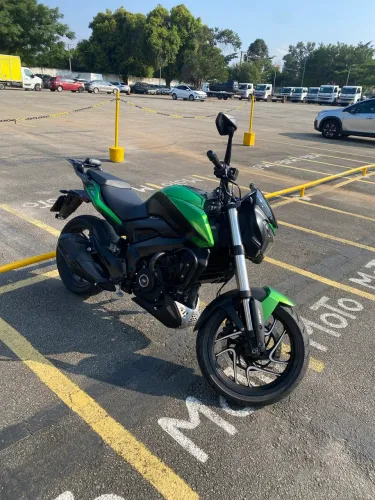 Dominar 400 - Bajaj
