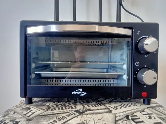 Forno elétrico Útil Eletro 10 litros 220V preto