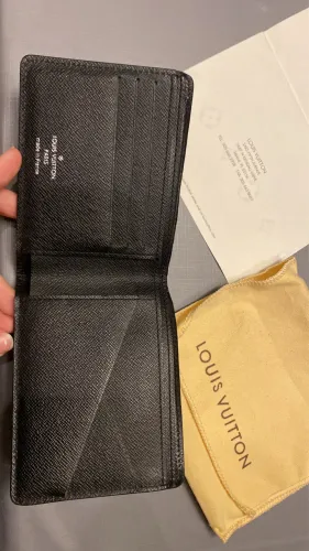 Carteira Louis Vuitton